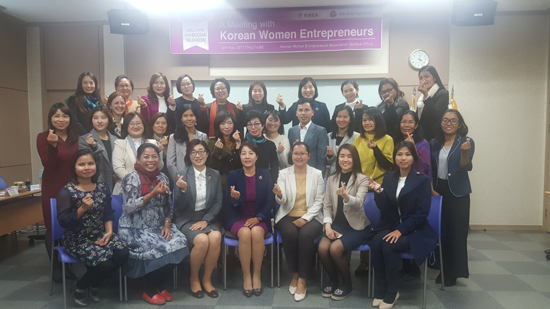 아시아재단 한국지부 캄보디아 연수단은 국제개발협력 역량강화사업 연수 프로그램에 따라 여성경제인협회 전북지회와 전라북도소상공인희망센터를 방문했다.