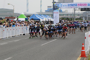 제7회 군산 새만금 전국 인라인마라톤대회가 11일 3천여명의 선수가 참여한 가운데 성황리 열렸다.